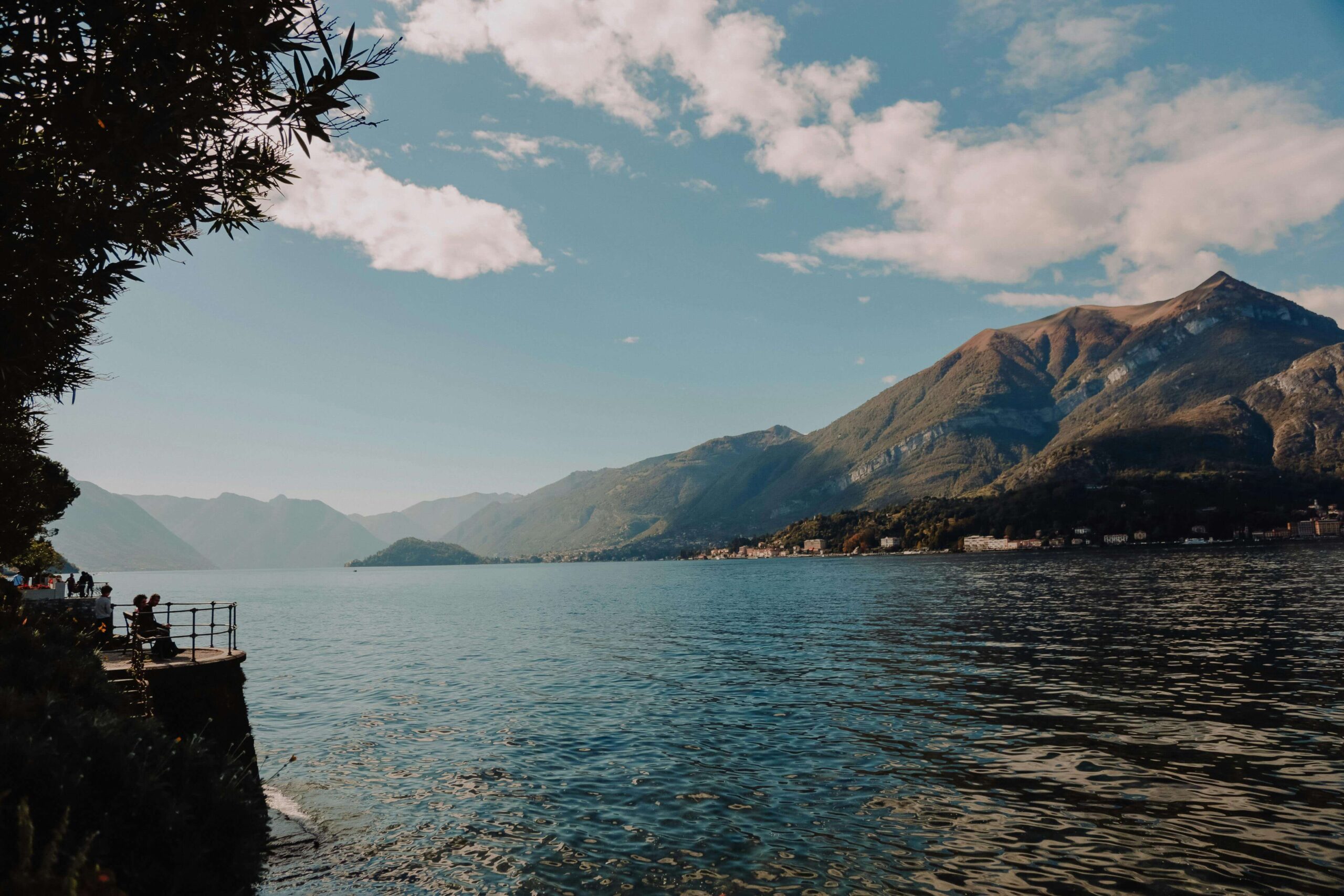 Lac de Côme, destination à voir en Italie en mai.